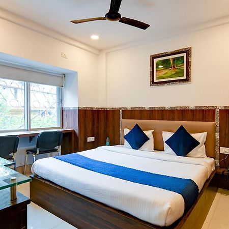 Hotel Q Inn Kalküta Dış mekan fotoğraf