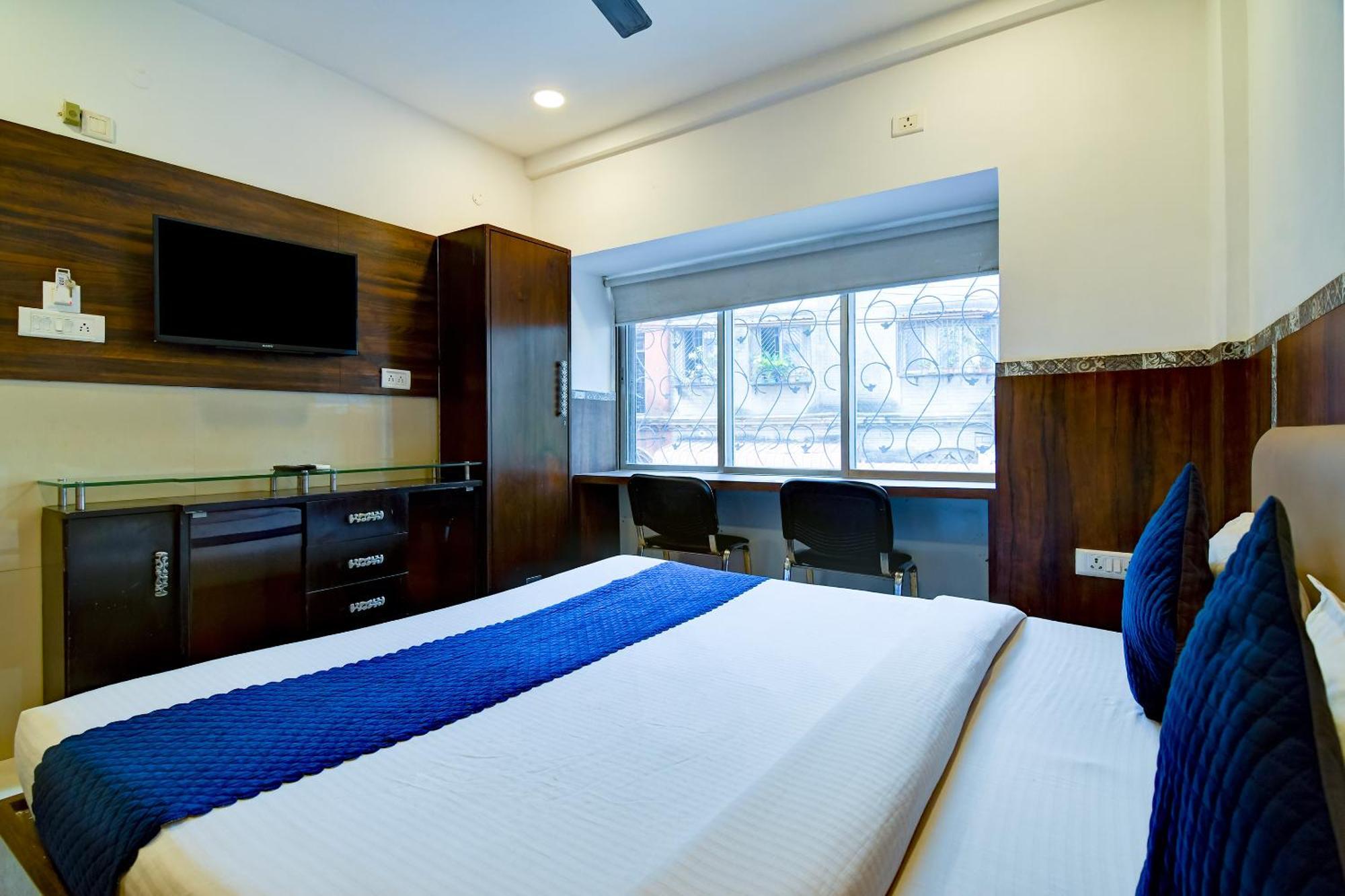 Hotel Q Inn Kalküta Dış mekan fotoğraf