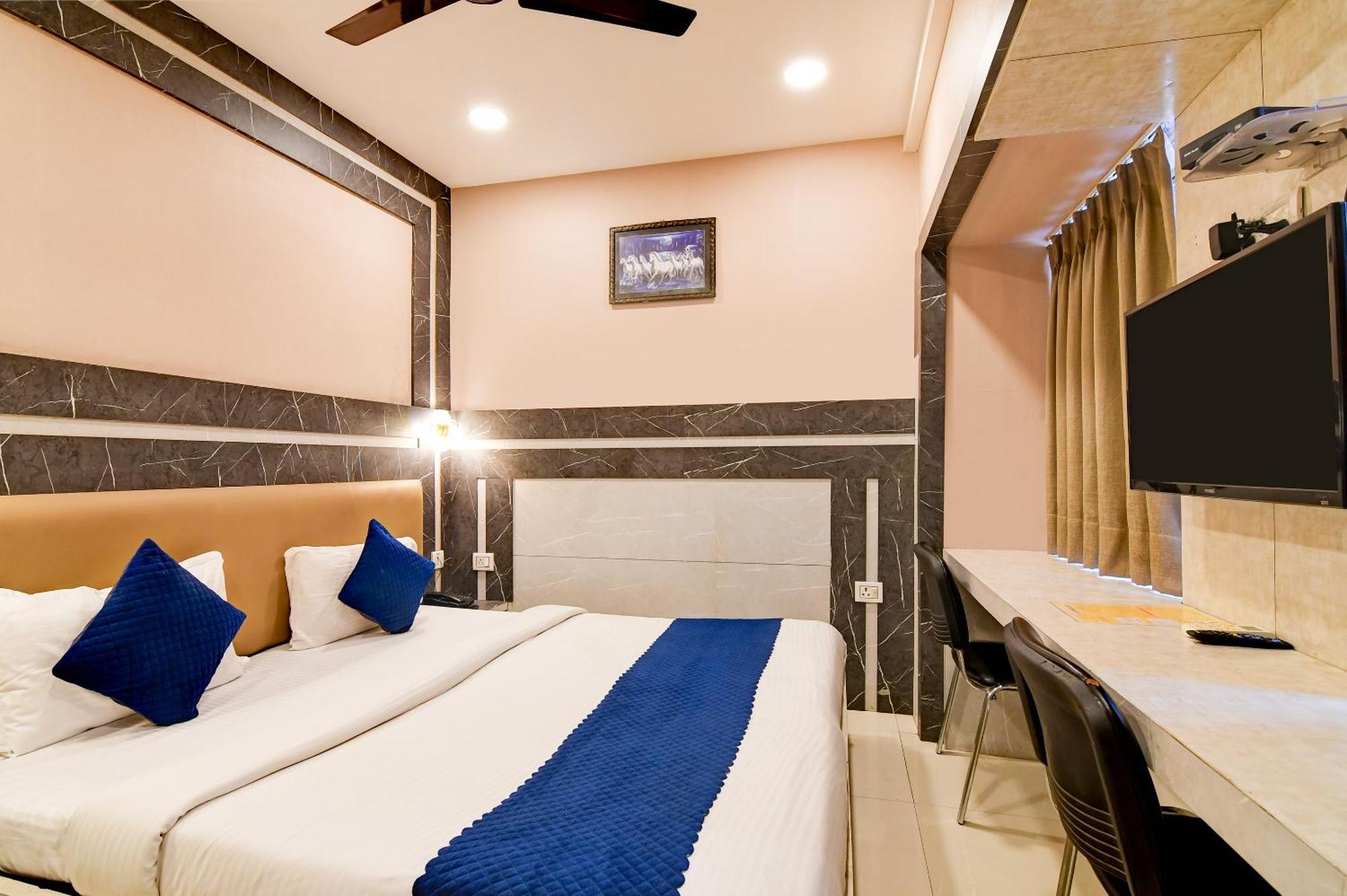 Hotel Q Inn Kalküta Dış mekan fotoğraf