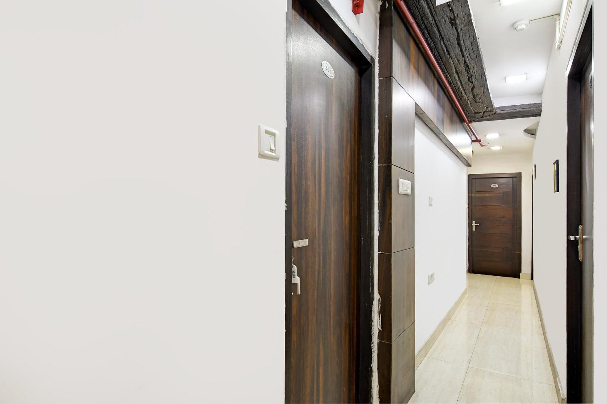 Hotel Q Inn Kalküta Dış mekan fotoğraf
