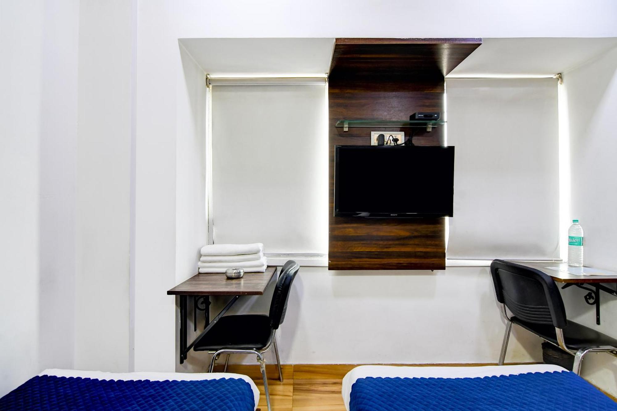 Hotel Q Inn Kalküta Dış mekan fotoğraf